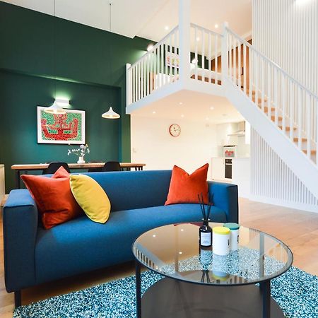 Spacious West Hampstead Apartment With Mezzanine Bedroom By Concept Apartments Londra Esterno foto