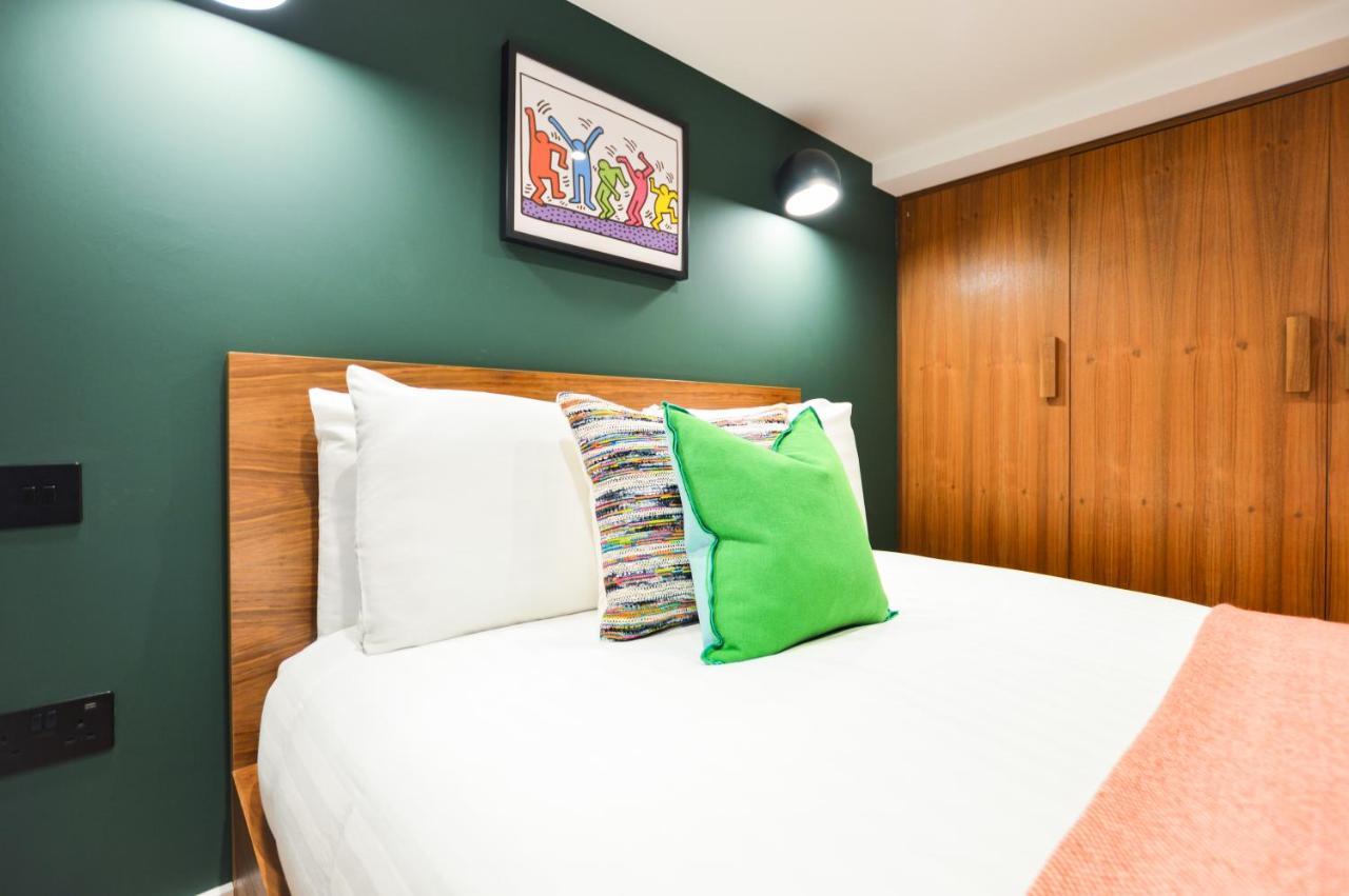 Spacious West Hampstead Apartment With Mezzanine Bedroom By Concept Apartments Londra Esterno foto