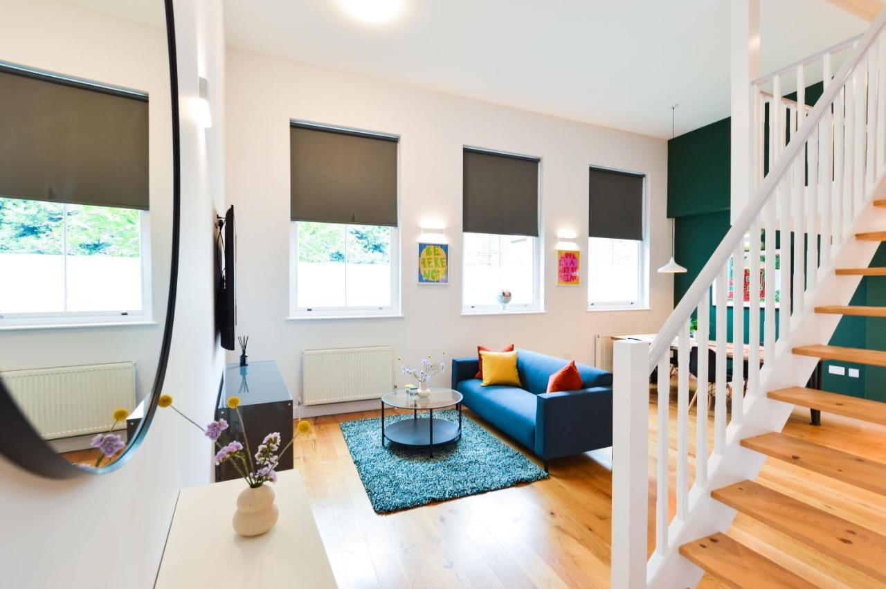 Spacious West Hampstead Apartment With Mezzanine Bedroom By Concept Apartments Londra Esterno foto