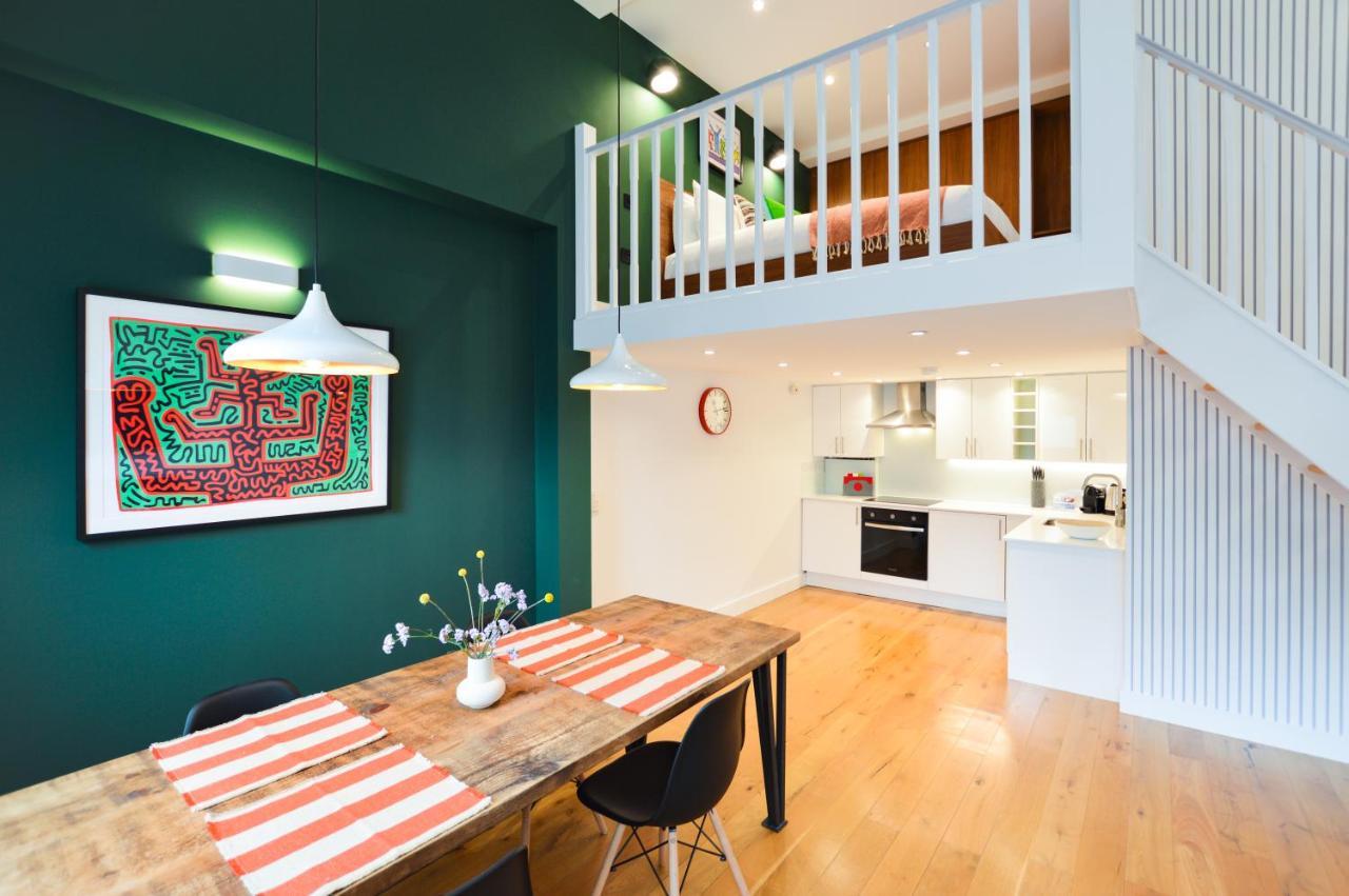 Spacious West Hampstead Apartment With Mezzanine Bedroom By Concept Apartments Londra Esterno foto