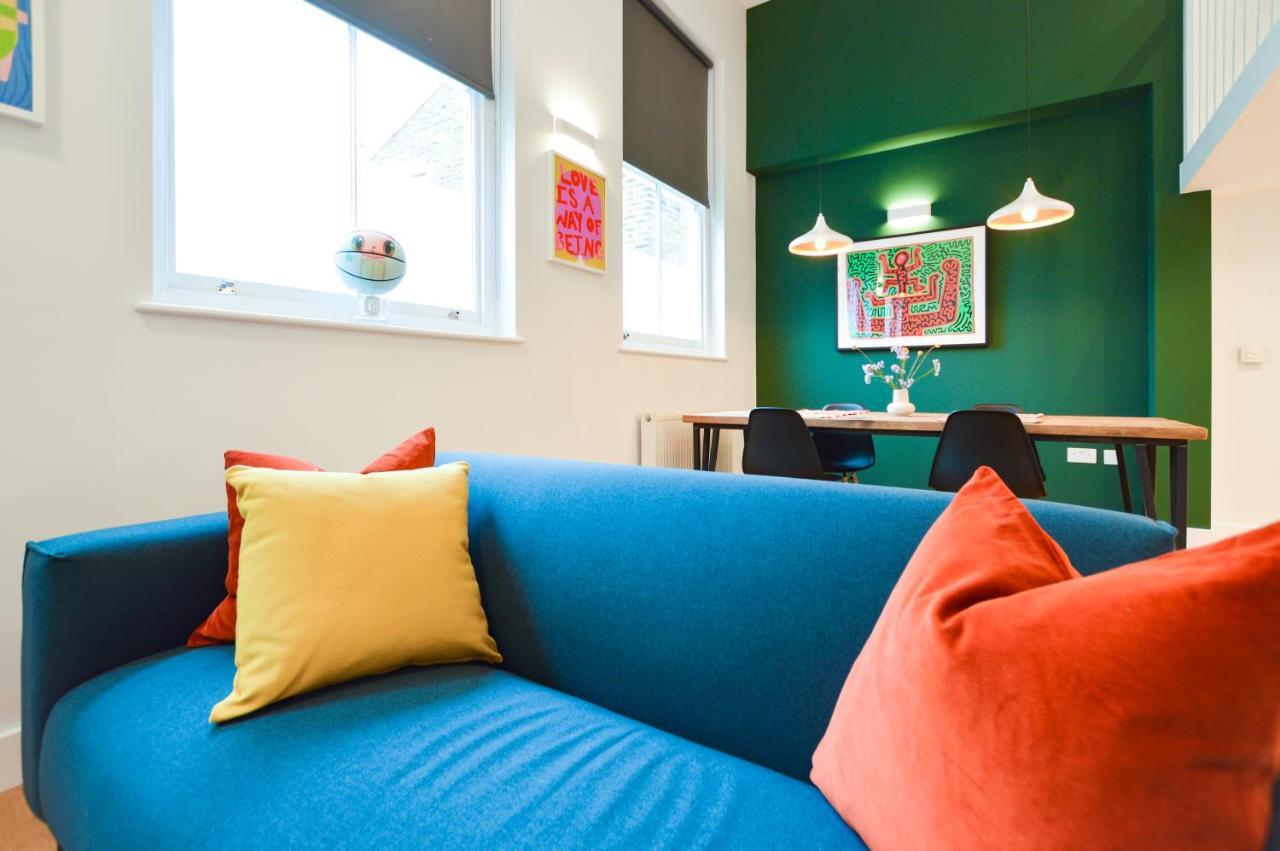 Spacious West Hampstead Apartment With Mezzanine Bedroom By Concept Apartments Londra Esterno foto